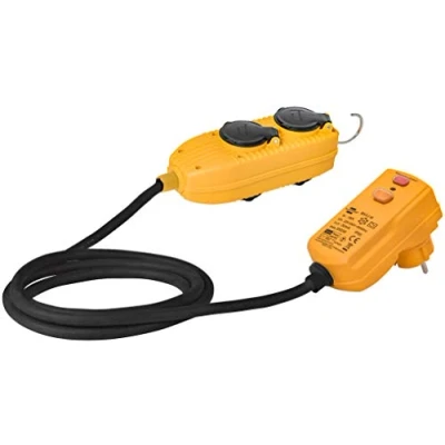 Immagine di Brennenstuhl 1132751 Adattatore con 4 prese coperchio Powerblock + presa IP44 30 mA 2 m H07RN F 3G1,5