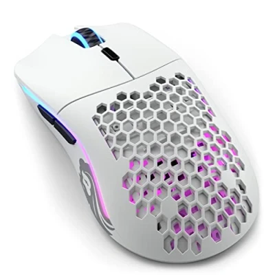 Immagine di Glorious gaming Model O wireless Mouse da senza fili Superleggero, 69 g, design a nido d&#039;ape, RGB, ambidestro, 2,4 GHz lag, fino 71 ore di batteria Bianco opaco