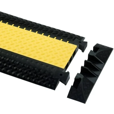 Immagine di DEFENDER by Adam Hall Elemento terminale 85008 Termoplastico poliuretano TPU Nero Numero canali: 3 146 mm Contenuto: 1 pz.