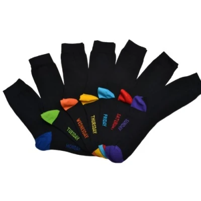 Immagine di 7 paia di calzini da uomo, giorni della settimana,misura 40 45, nero multicolore Multicolored