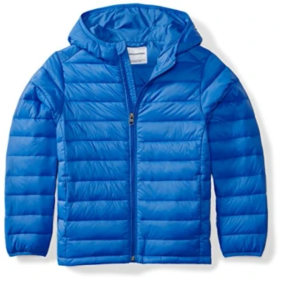 Immagine di Amazon Essentials Piumino Leggero con Cappuccio Impermeabile e Ripiegabile Bambini Ragazzi, Blu, 10 Anni