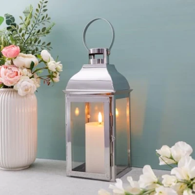 Immagine di JHY DESIGN Lanterne Decorative a Candela in Acciaio Inossidabile Alte 31,5 cm con Vetro temperato per Interni Eventi Feste e Matrimoni Lampade Sospensione Stile Vintage(Argento)