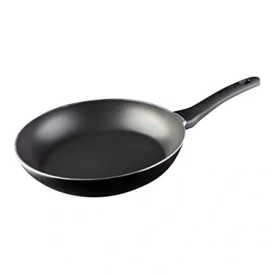 Immagine di MasterChef Padella Antiaderente 24cm, Padelle Induzione, Pentole Alluminio per Friggere &amp; Salta Uova, Frittata, Verdure e altro, Antigraffio, Adatta a tutti i Piani, Lavabile in Lavastoviglie, Nera