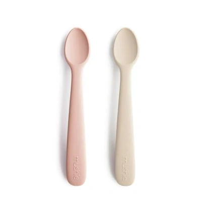 Immagine di Mushie Cucchiai da Alimentazione per Bambini Set di 2 in Silicone Senza BPA Lavabile Lavastoviglie Blush