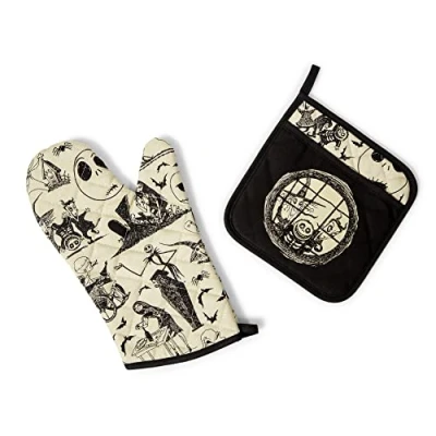Immagine di Disney The Nightmare Before Christmas Set da cucina con 2 guanti resistenti al calore, cuscinetti caldi per cucinare e cuocere