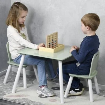 Immagine di Kesper Tavolo per bambini con due sedie, legno di ingegneria, bianco, verde, 55 x 45 cm