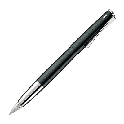 Immagine di Lamy Studio 069 Penna stilografica in acciaio inox con finitura laccata nera e verde manico lucido, pennino spessore F