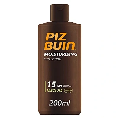 Immagine di PIZ BUIN Moisturising Latte solare SPF 15, Crema 15 idratante, Protezione con filtro UVA/UVB e Glicerina, SPF15 resistente all&#039;acqua al sudore, 200 ml