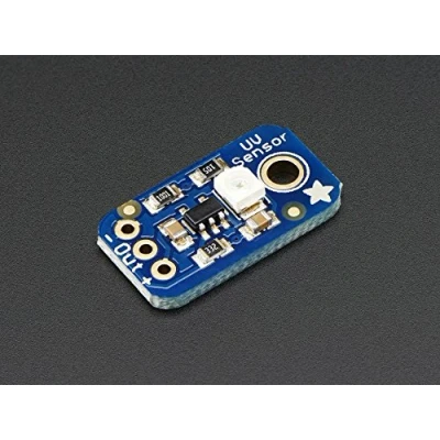 Immagine di Adafruit GUVA S12SD Modulo Breakout analogico, con fotodiodo UV, sensore luce