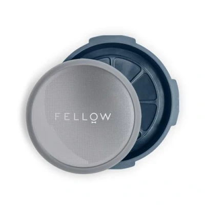Immagine di Fellow Prismo Accessorio per caffettiera AeroPress Migliora la tua manuale preparare caffè espresso e a immersione, con filtro in metallo riutilizzabile