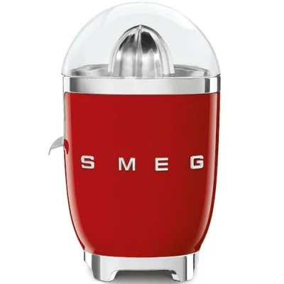 Immagine di Smeg, Spremiagrumi Elettrico CJF11RDEU, Spremitura a Pressione Manuale, Beccuccio Antigoccia e Cono Universale, Base Antiscivolo, Avvolgicavo Integrato, 70W, Rosso