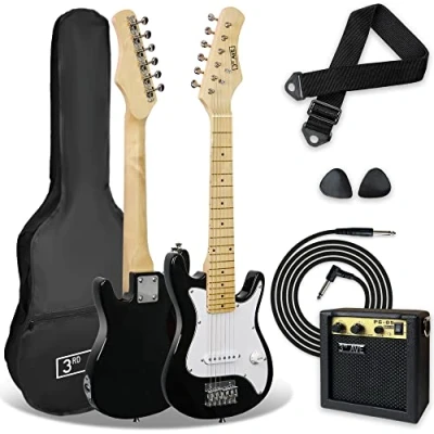 Immagine di 3rd Avenue Pacchetto beginner con chitarra elettrica junior di dimensioni 1/4 Avenue, amplificatore portatile da 5 W, cavo connessione, custodia, plettri e tracolla Nero Bianco