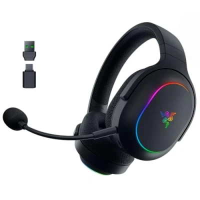 Immagine di Razer Barracuda X Chroma Cuffie da gioco wireless multipiattaforma con 6 zone RGB (SmartSwitch Hyperspeed e Bluetooth, driver 40 mm, microfono cardioide HyperClear staccabile) Nero
