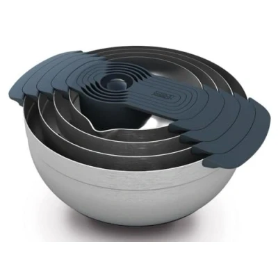 Immagine di Joseph Nest 9 Plus, set compatto per la preparazione degli alimenti da pezzi con ciotole mescolare, misurini, setaccio e colino, acciaio inossidabile