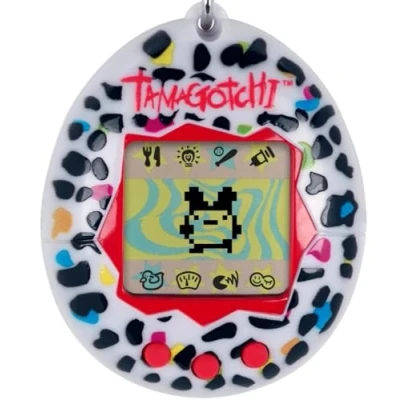 Immagine di BANDAI Tamagotchi Leopard Shell Con Catena, L&#039; Realtà Virtuale Pet 42945Nbnp, Multicolore