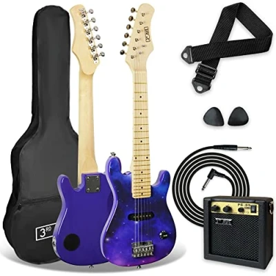 Immagine di 3rd Avenue Pacchetto beginner con chitarra elettrica junior di dimensioni 1/4 Avenue, amplificatore portatile da 5 W, cavo connessione, custodia, plettri e tracolla Galassia Viola