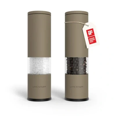 Immagine di LARS NYSØM Set di 2 macina sale e pepe manuale con in ceramica regolabile da grossolana a fine I macinini per spezie design (Taupe Brown)