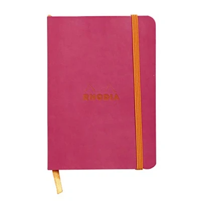 Immagine di RHODIA 117312C Taccuino flessibile Lampone A6 a righe 144 pagine Carta Clairefontaine Avorio 90 g/m Segna pagina, Chiusura con elastico Copertina Simil Cuoio Collezione Rhodiarama