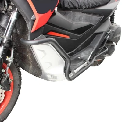 Immagine di GP Kompozit Protezione Paramotore Nero Compatibile per Aprilia SR GT 125 / 200 2022 2023