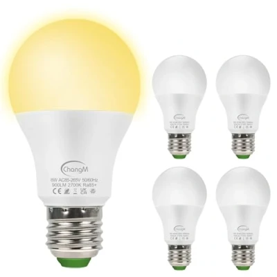 Immagine di Lampadina con Sensore, 8W E27 LED Sensore Crepuscolare Luce Notturna Automatico Interno/esterno Bianco Caldo 2700k, confezione da 4