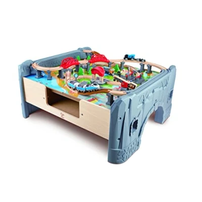 Immagine di Hape Train Activity Table, 70 Piece Railway &amp; Table Set with Battery Powered Locomotive, E3766
