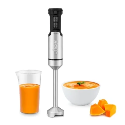 Immagine di Ufesa Galaxy Frullatore a Mano, Potenza 1200 W, Controllo Velocità Variabile + TURBO, 4 Lame in Acciaio Inossidabile, Design Ergonomico e Anti Splash, Bicchiere Graduato, Senza BPA