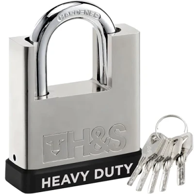 Immagine di H&amp;S Lucchetto ad Alta Sicurezza Antiscasso da 60 mm e 5 Chiavi per Cancello, Serranda Esterni ed Interni Catenaccio Corazzato Grande Catena Bici