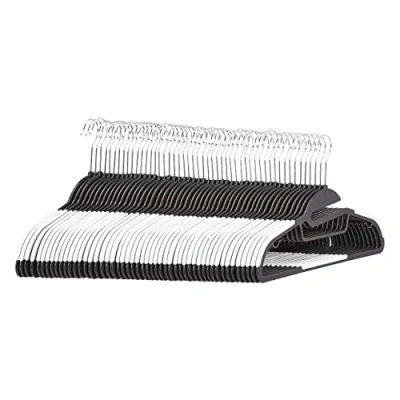 Immagine di Amazon Basics Grucce in plastica, antiscivolo, resistenti, con gomma e barra orizzontale, colore bianco, Confezione da 50