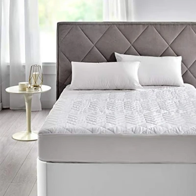 Immagine di Pikolin Home Proteggi/coprimaterasso imbottito in tessuto 100% cotone con trattamento anallergico e completamente traspirante
