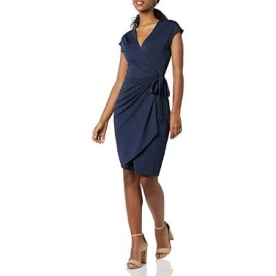 Immagine di Amazon Essentials Abito Classico Avvolgente con Maniche ad Aletta (Taglie Forti Disponibili) Donna, Blu Marino, L