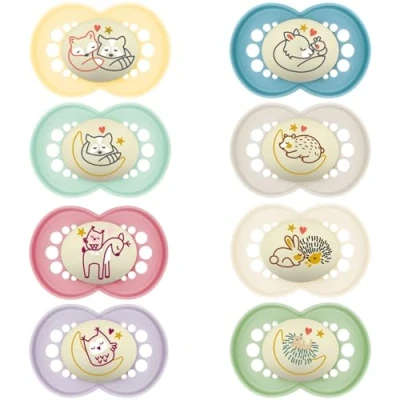 Immagine di MAM, Ciuccio originale notte 6+ mesi (2 pezzi) colore casuale in silicone simmetrico e anatomico tettarella fosforescente con scatola di trasporto sterilizzazione