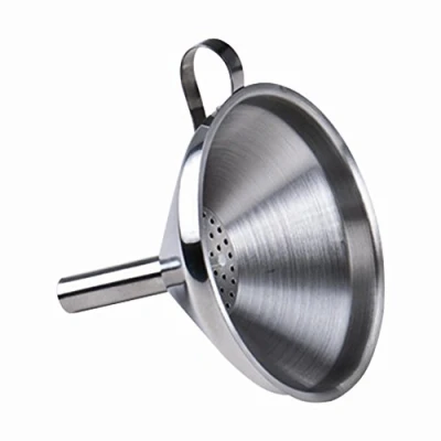 Immagine di Westmark Imbuto per bottiglie con setaccio rimovibile, Diametro inferiore: 1,3 cm, Acciaio inox, Argento, 12462270