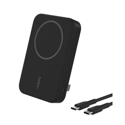 Immagine di Belkin BoostCharge Pro Power bank wireless 8.000 mAh con Qi2, caricabatteria portatile compatibile MagSafe, supporto integrato per iPhone 16, 16 Plus, Pro, Max, 15 e altri, nero