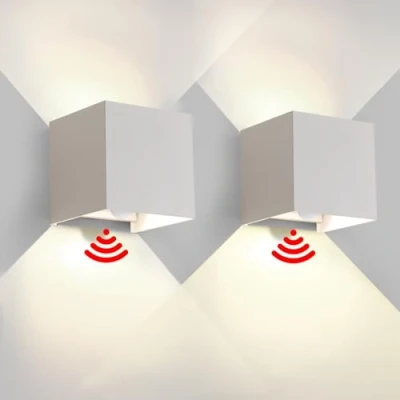 Immagine di 2 Pezzi Applique da Esterno con Sensore di Movimento LED Cubo IP65 Impermeabile parete 6W 4000K Lampada Moderne Quadrata Angolo del Fascio Regolabile Bianco