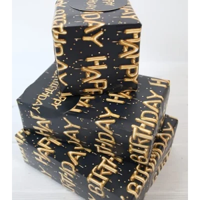 Immagine di Abacus Cards 12367A Carta da regalo con palloncini di compleanno, 2 fogli e etichette, completamente riciclabile, colore: nero oro