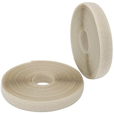 Immagine di Aerzetix C65883 Nastro/rotolo di scratch 16mm 5 metri auto aggrappante organizer/fermacavo striscia aggancio sacchetto indumento cinghia colore: beige chiaro in poliammide e poliestere
